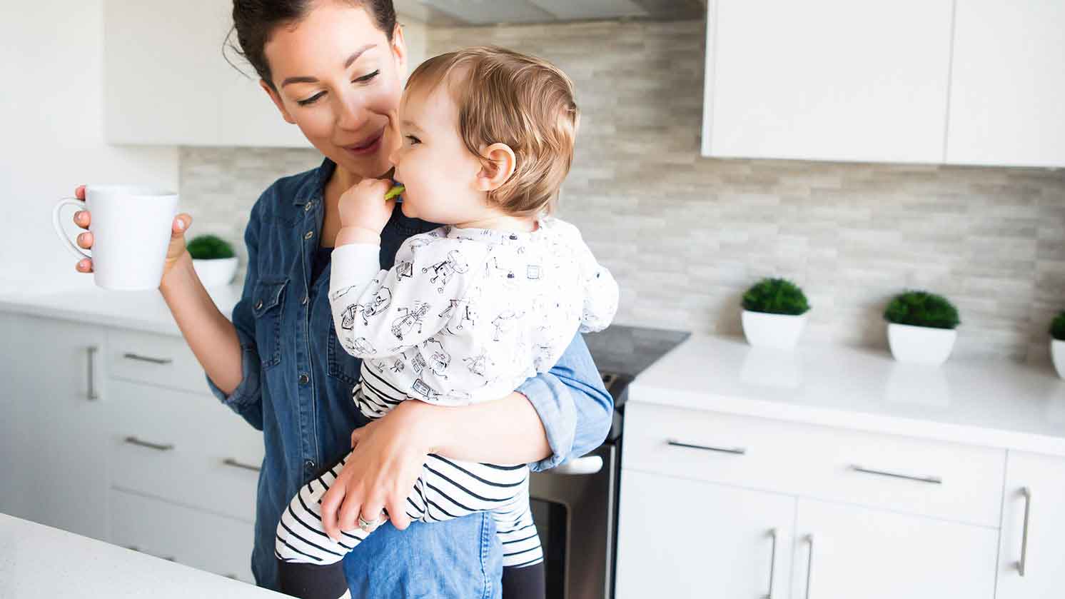 4 Ways to Become a Happier Mom